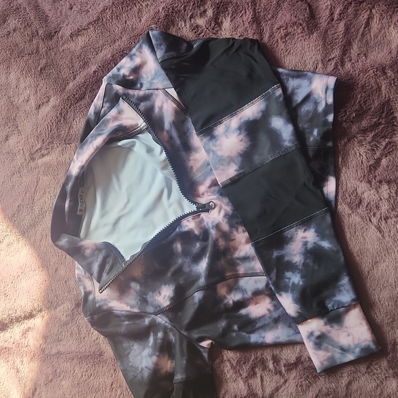 Forever 21 active long sleeve - Picture 4 of 4